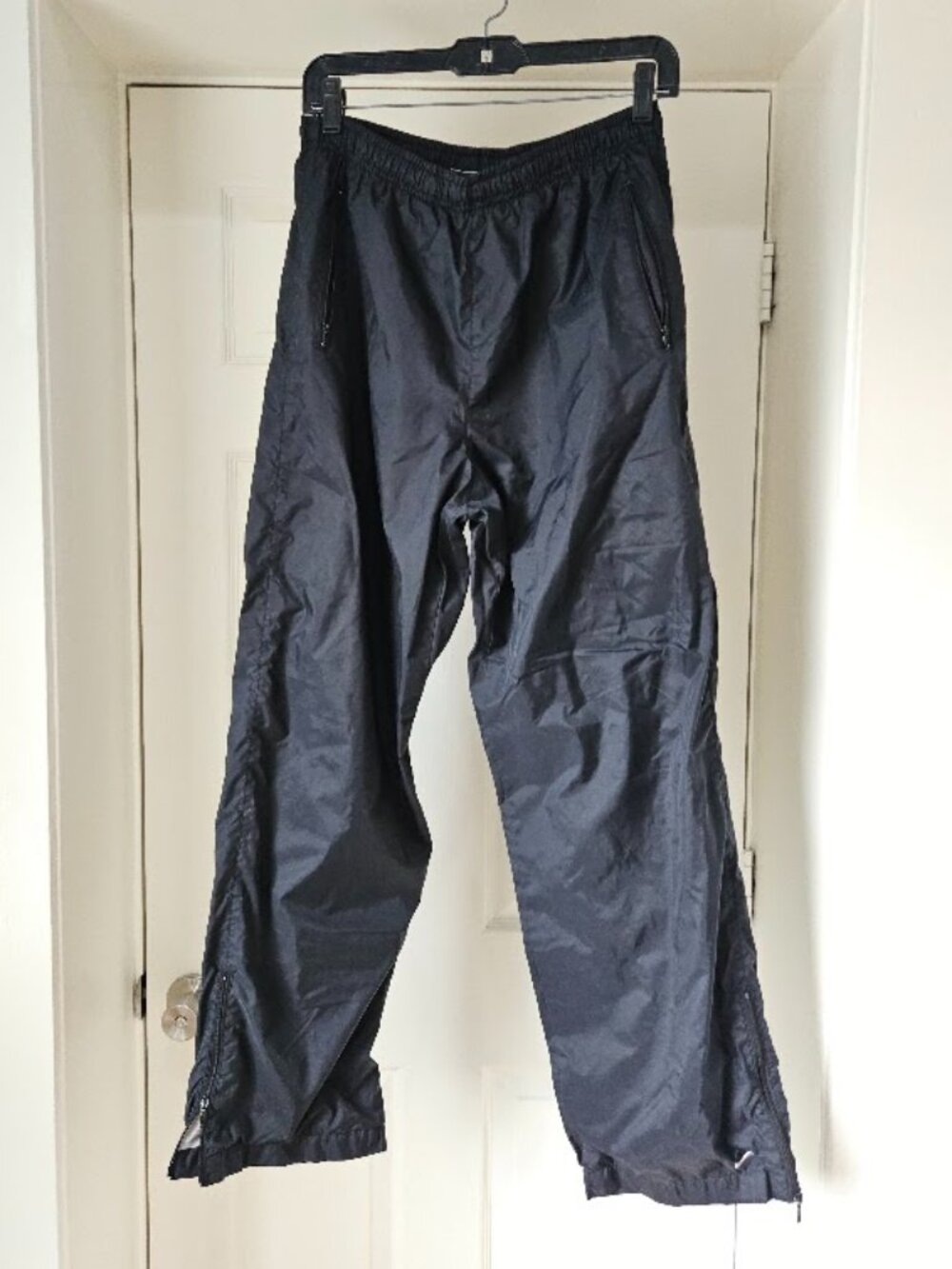 Nike women's grey track pants athletic sweatpants medium gym workout black retro